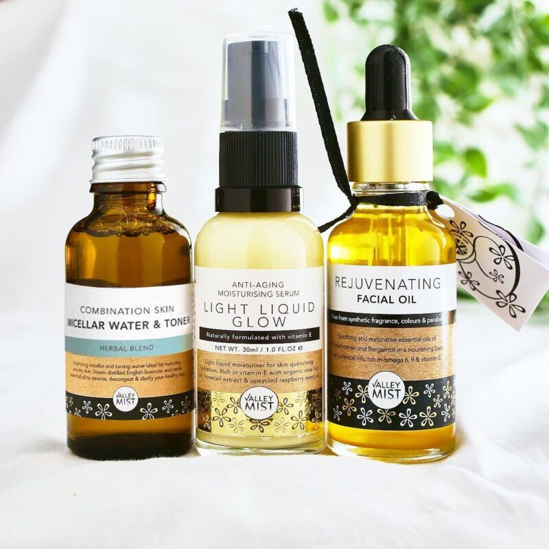natural-skincare-bundle-combination-skin
